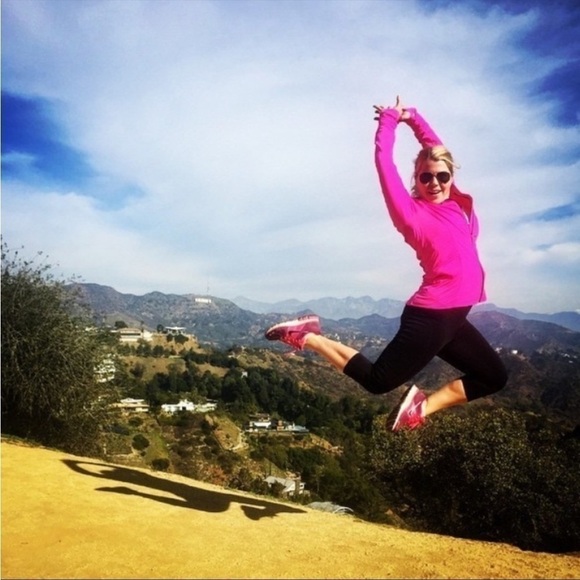 • Victoria's Secret • VSX Sport Knockout Half-Zip - Picture 8 of 12